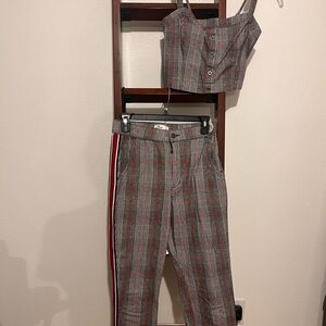 Women Hollister set of ankle pants and crop top with Modern Stripe